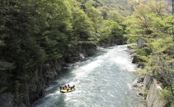 群馬県みなかみ町のラフティング 